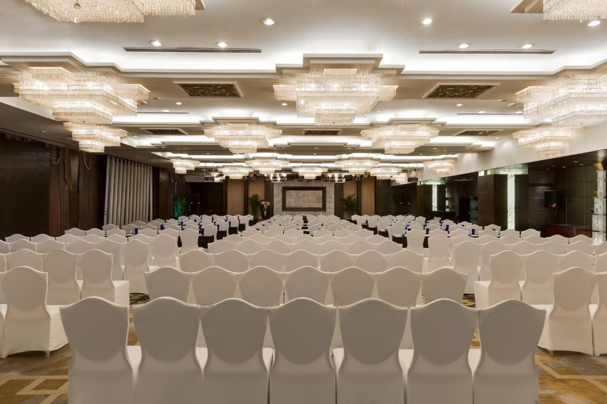 Crowne Plaza Beijing Zhongguancun By Ihg Hotel Exterior photo